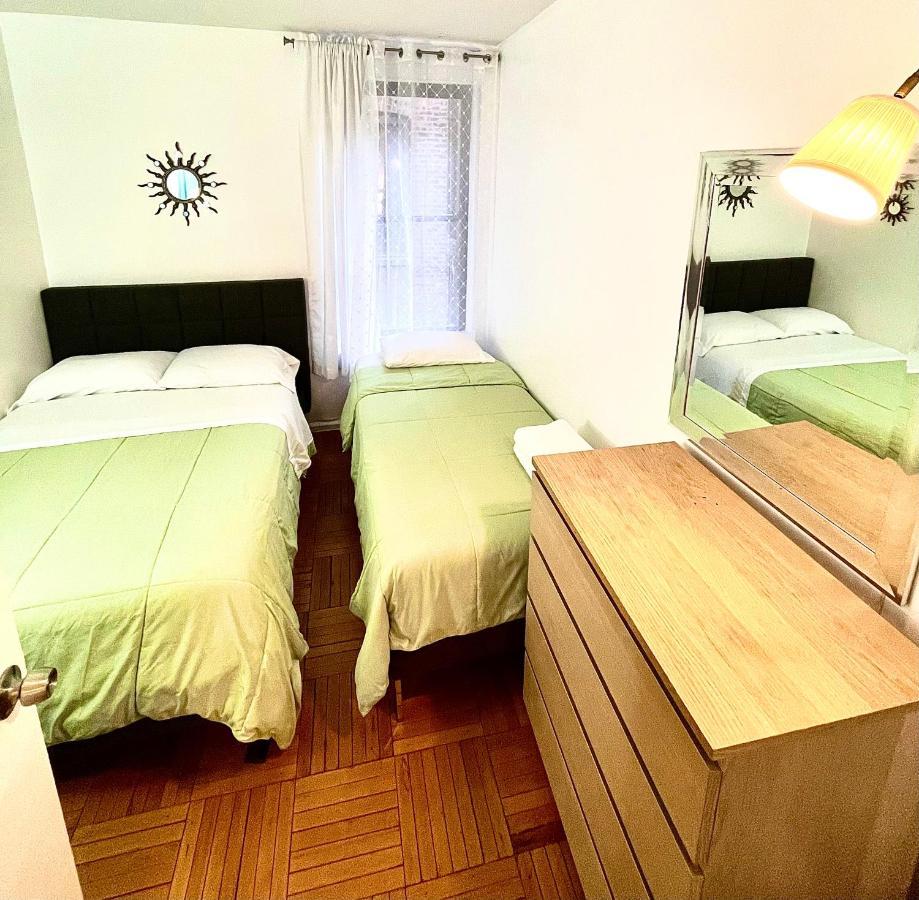 Stunning Two Bed Apt Hells Kitchen Apartment New York Ngoại thất bức ảnh